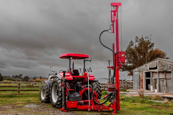 Kinghitter Expander 2i post banger with expanding mast for transport and low headroom areas
