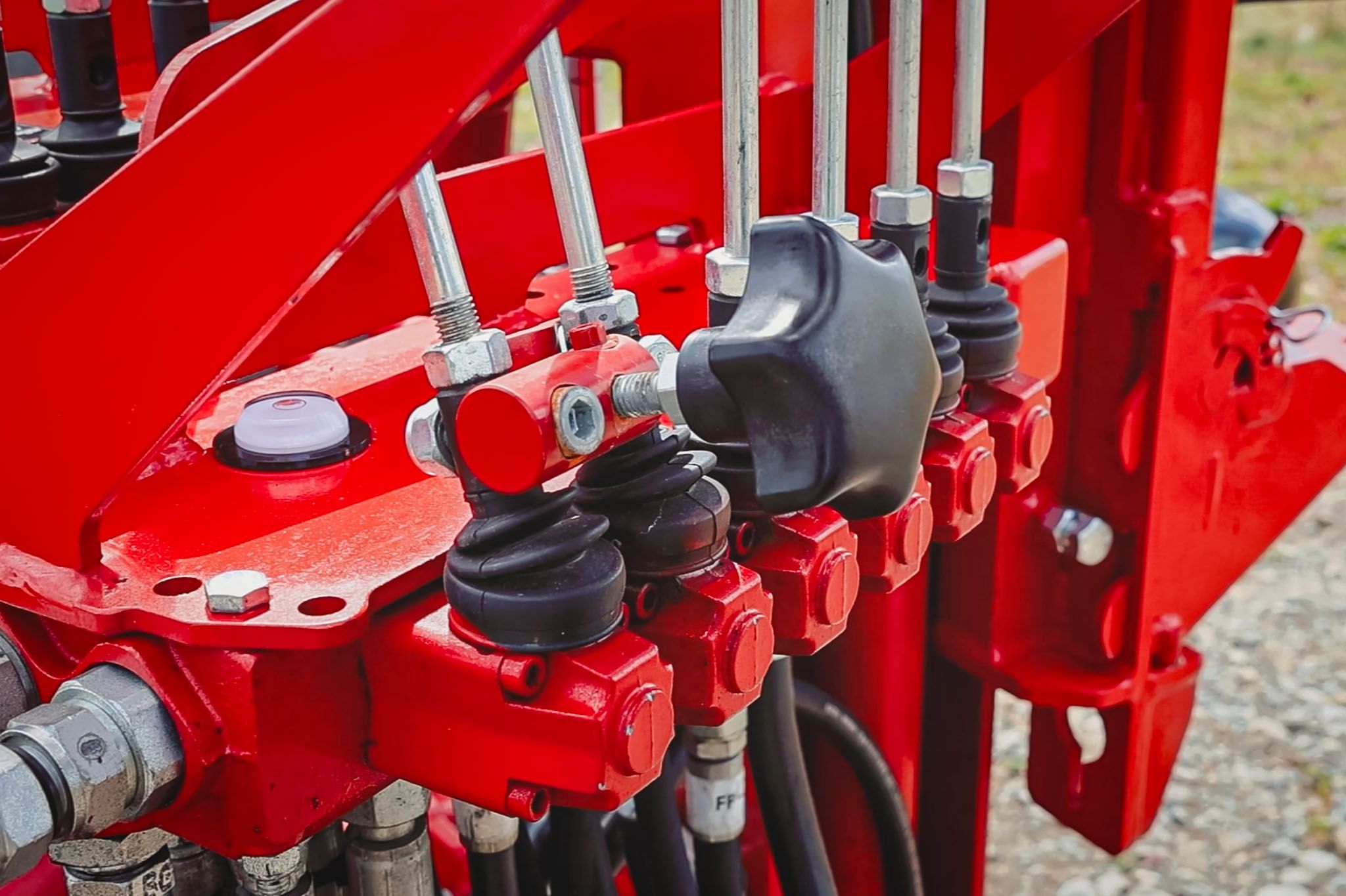 Single Lever Percussion Cell Operation